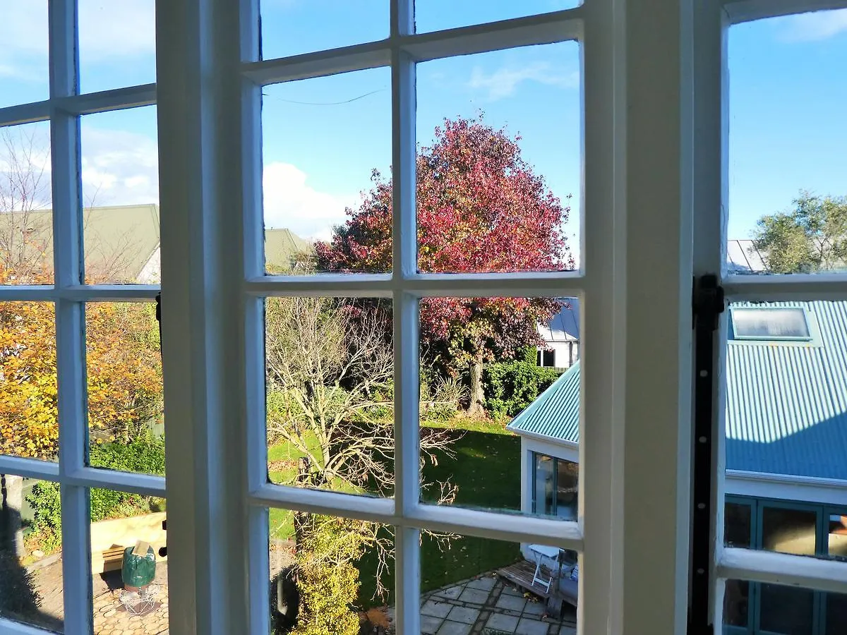 Bnb On Hagley Park, Christchurch Central, A Free Ride To Railway Station 3*,
